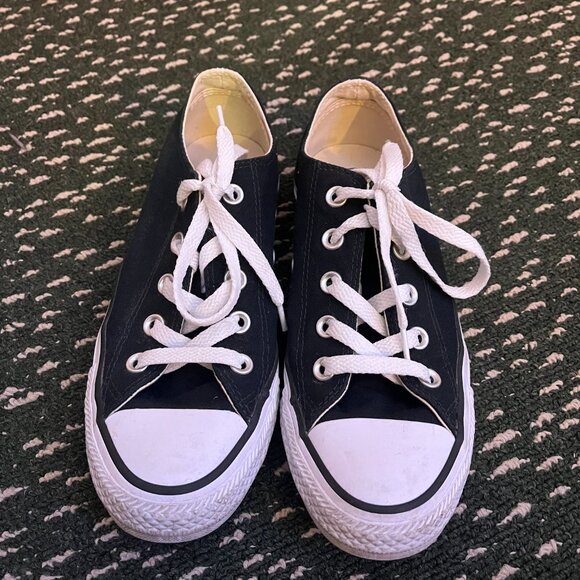 Low-top All Star Converse - Picture 1 of 5